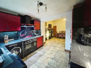 Kitchen- click for photo gallery